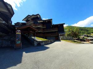 En generel udsigt til bjerge eller udsigt til bjerge taget fra lejligheden