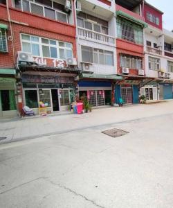 Imagen de la galería de 金門瑜仙民宿-平價住宿-機車接送-洗衣Wifi-暢遊金門, en Jinhu