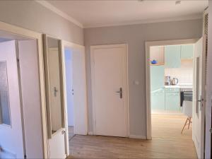 Η κουζίνα ή μικρή κουζίνα στο Ferienwohnung Veit Stoß +9 φωτογραφίες