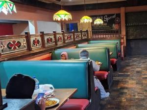 Χώρος καθιστικού στο Bostons Lodge & Restaurant