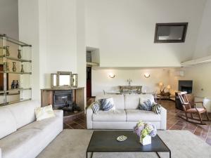 Posezení v ubytování Villa Miralago by Interhome + 40 fotografií