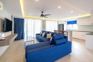 Un televizor și/sau centru de divertisment la Ocean Grove Pool Villa - Koh Chang