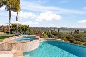 Φωτογραφία από το άλμπουμ του Monserate Wine Country w Infinity Pool Views σε Fallbrook