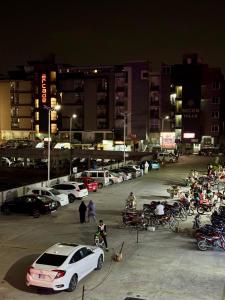 Το κτήριο όπου στεγάζεται  το διαμέρισμα +7 φωτογραφίες