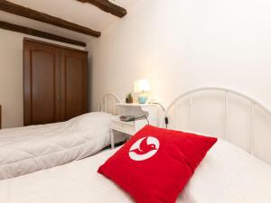 Postel nebo postele na pokoji v ubytování Apartment Les jardins by Interhome