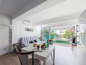 Πισίνα στο ή κοντά στο Apartment L'étoile de la mer by Interhome