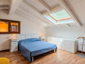 Ένα ή περισσότερα κρεβάτια σε δωμάτιο στο Apartment Borgo Castello-5 by Interhome