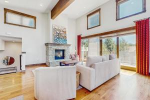 Fotografie z fotogalerie ubytování Heartwood Lodge v destinaci Truckee