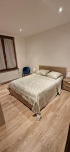 Ένα ή περισσότερα κρεβάτια σε δωμάτιο στο COLMAR Appartement 6 personnes parking privé JAB'S HOME 2