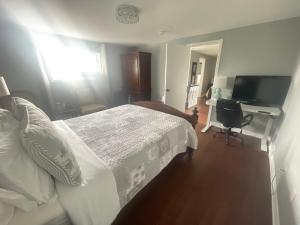 Afbeelding uit fotogalerij van Butterfly Manor in Niagara Falls