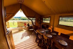 Fotografie z fotogalerie ubytování Camping et Lodges de Coucouzac v destinaci Lagorce