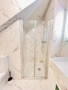 Ένα μπάνιο στο Rabumba - Aveiro Central Lodging +24 φωτογραφίες
