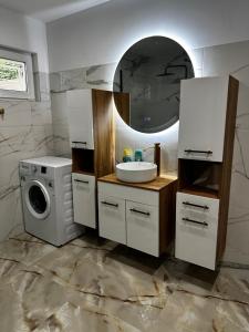 Nhà bếp/bếp nhỏ tại Domek całoroczny Jantar - 2 sypialnie, max 6 osób