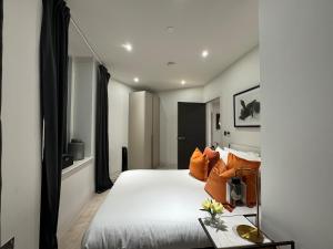 Ảnh trong thư viện ảnh của Stunning Reading Centre Apt - 1BR, 1 BA - F14 ở Reading