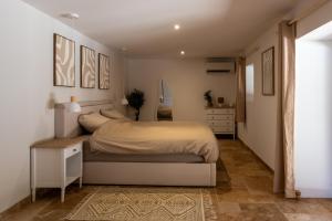 Ένα ή περισσότερα κρεβάτια σε δωμάτιο στο Villa haut de Gamme - Le Gageac - Piscine & Spa +29 φωτογραφίες