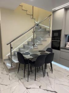 Fotografie z fotogalerie ubytování Modern 2 bedroom Townhouse v destinaci Paphos City