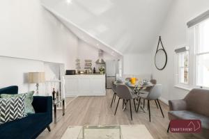 Køkken eller tekøkken på Richmond - 2 Bedroom Duplex Flat - With Parking