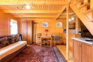 Posezení v ubytování Domki Letniskowe Neptun