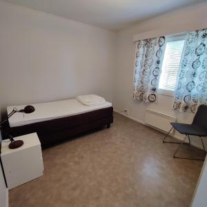 Postel nebo postele na pokoji v ubytování Country peace by the pond- Hidden gem at lake + 13 fotografií