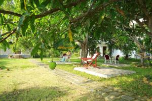 Orchid Lake View Homestay外面的花园