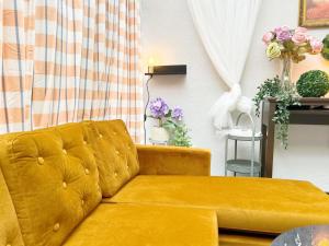 ホーンチャーチにあるEasy London Access 9mins Walk to Elm Park Station & Near City Airportのギャラリーの写真