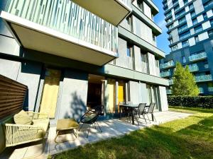 Το κτήριο όπου στεγάζεται  το διαμέρισμα