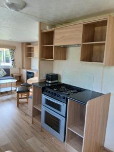 Køkken eller tekøkken på Lexi's Lodge + 10 billeder