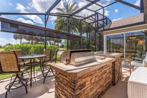 Μπαλκόνι ή βεράντα στο TikiTiki walk/ride 2 Lake Sumter *Pool & Hot Tub*