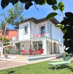 Budova, kde se prázdninový dům nachází