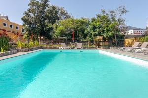 Bazén v ubytování Finca Hoya de La Campana nebo v jeho okolí