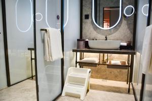 Ένα μπάνιο στο Mercure Beijing Downtown +44 φωτογραφίες