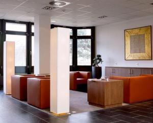 Afbeelding uit fotogalerij van Overnight Tagungshotel im ABZ in Kerpen