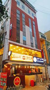 Το κτήριο όπου στεγάζεται  το ξενοδοχείο