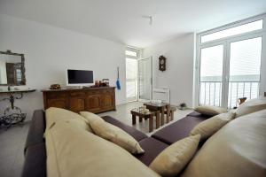 TV a/nebo společenská místnost v ubytování Luxury Apartment Brela