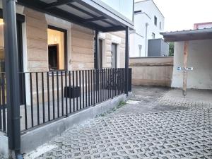 Φωτογραφία από το άλμπουμ του Goltan Apartment - Küche - WLAN - Parkplatz σε Στράουμπινγκ