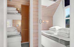 Postel nebo postele na pokoji v ubytování Kattegat Strand Camping + 60 fotografií