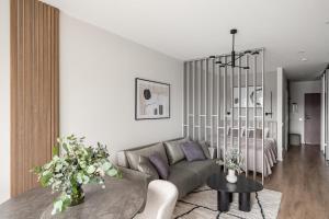 Χώρος καθιστικού στο Luxury Private Apartment near Old Town and Nature