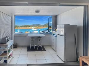 Η κουζίνα ή μικρή κουζίνα στο Blue on Blue Studio Room 1272