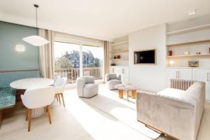 Χώρος καθιστικού στο Luxury sea view 3BR-2BA with services in Deauville