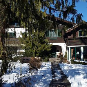 Haus am Moos v zime