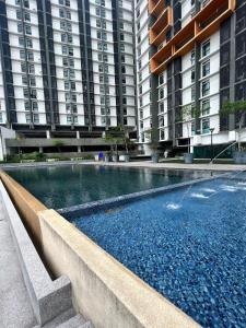 Πισίνα στο ή κοντά στο Cozy Studio Apartment with Pool and Gym Access in Subang Jaya