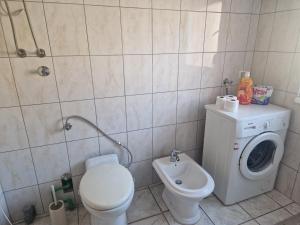 Ένα μπάνιο στο Apartman DELUXE +15 φωτογραφίες