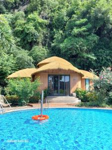 Φωτογραφία από το άλμπουμ του Trang An Royal Bungalow σε Νιν Μπιν