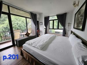 Φωτογραφία από το άλμπουμ του Trang An Royal Bungalow σε Νιν Μπιν