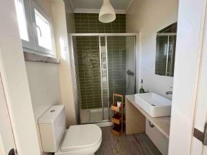 Koupelna v ubytování Sintra Sweet Apartments III - Free Parking + 37 fotografií