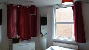 Coffee and tea-making facilities at Kensington Flat 