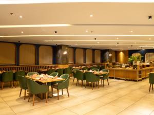 Galería fotográfica de Pinnacle Grand Hotel en Ahmedabad 2 fotos más