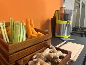 Jídlo v hostelu nebo okolí + 76 fotografií