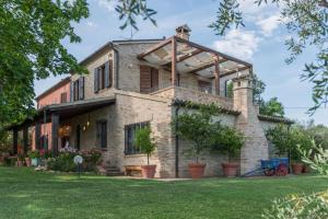 Κήπος έξω από το Villa Monticelli