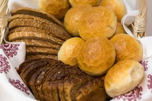 Jedlo v apartmánovom hoteli alebo blízkom okolí
